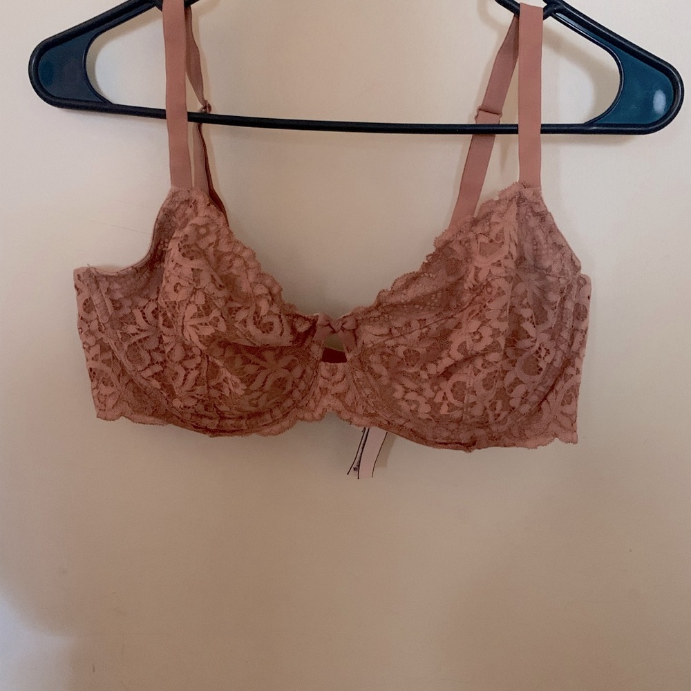 VS VICTORIA’S SECRET BRA  UnLINED DEMI 36DD LIGHT ROSE TANNY COLOR